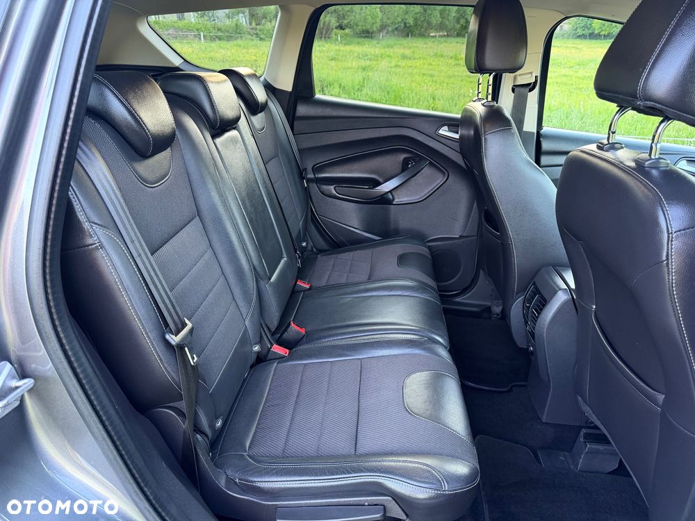 Ford Kuga 2.0 TDCi 2x4 Champions Edition - 40