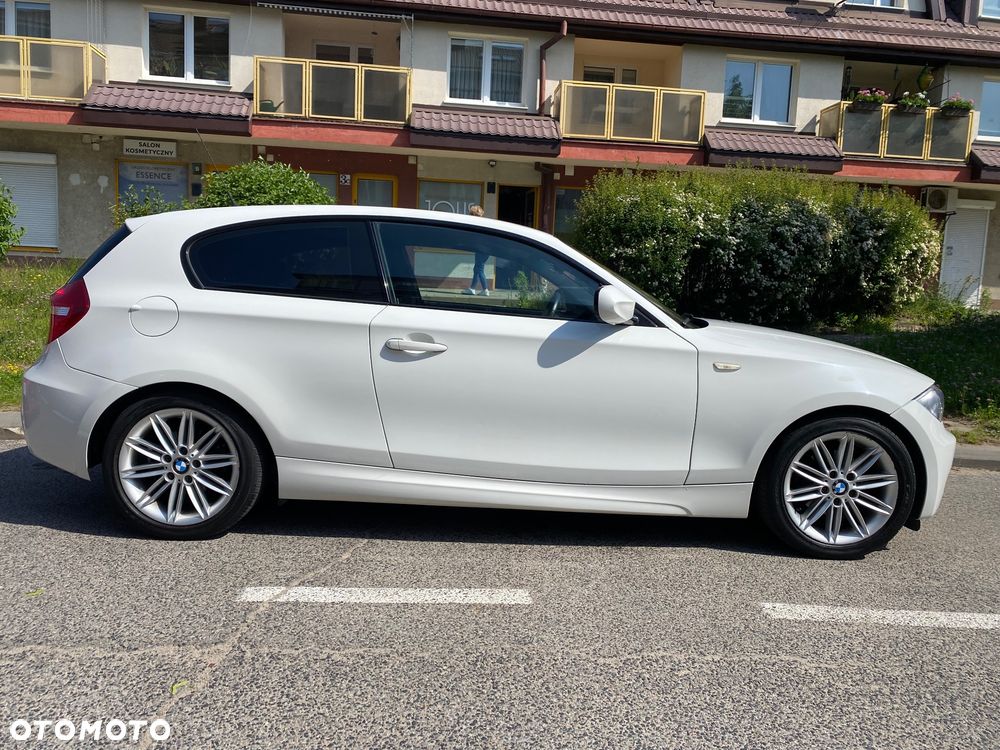 BMW Seria 1 116d DPF - 12
