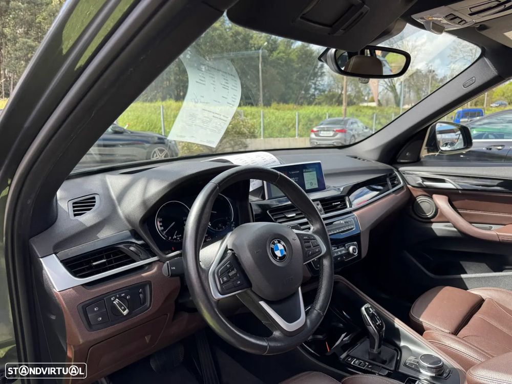 BMW X1 16 d sDrive Auto Line Sport - 32