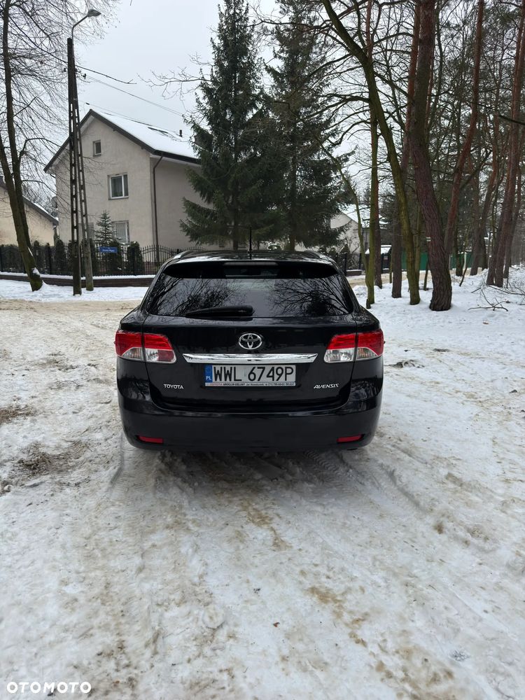 Toyota Avensis 2.2 D-4D Premium - 4