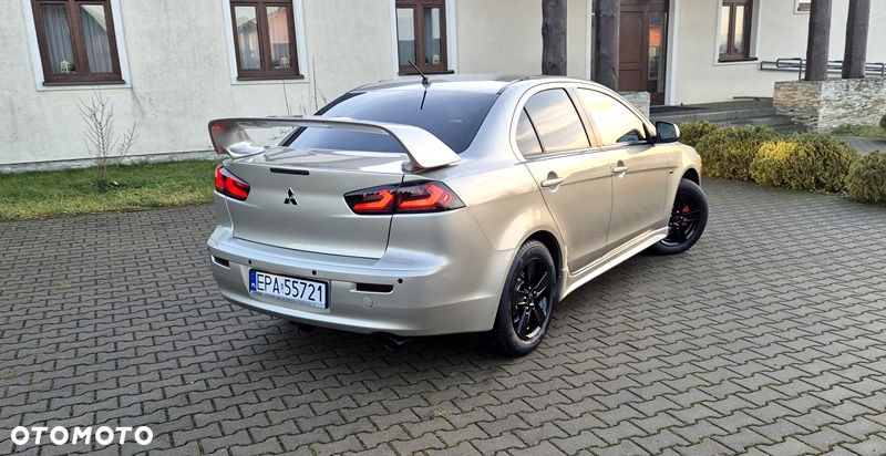 Mitsubishi Lancer 1.6 Intense - 19