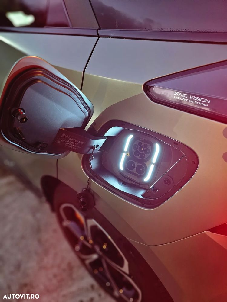 MG MG4 EV 64 kWh XPower - 34