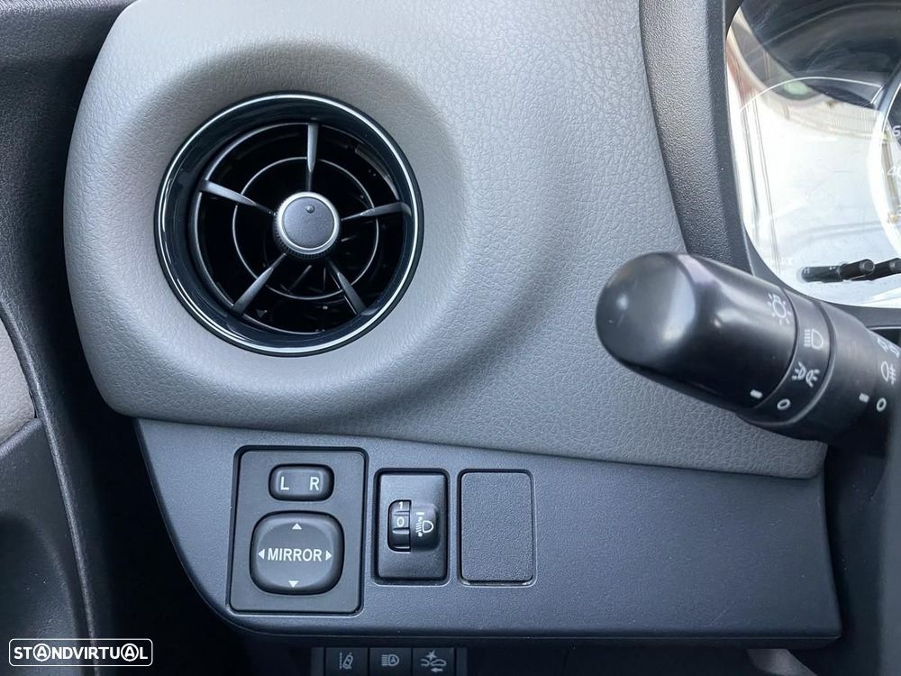 Toyota Yaris 1.0 VVT-i Comfort - 25
