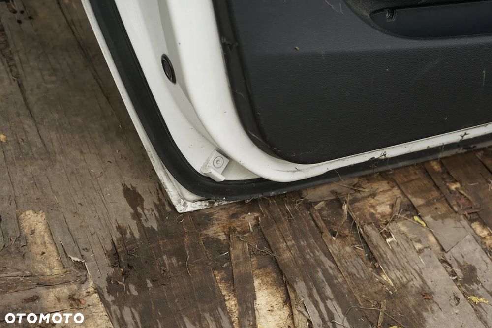 Drzwi przód przednie lewe BMW seria 1 E81 3D Alpineweiss 3 300 - 10