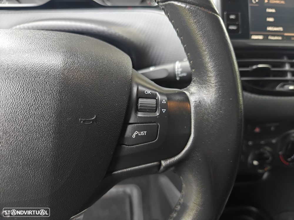 Peugeot 2008 1.2 PureTech Style - 28