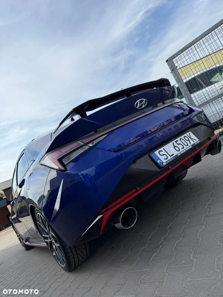 Hyundai Elantra - 9