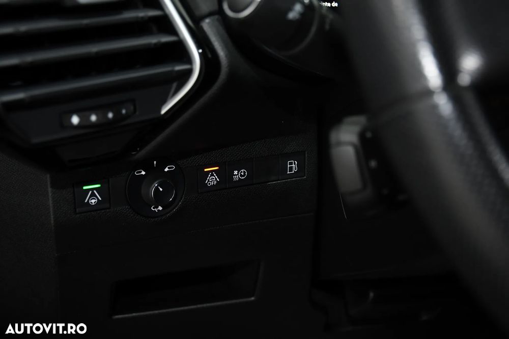 DS Automobiles DS 7 Crossback 1.6 PHeV AWD 300 EAT8 PERFORMANCE LINE + - 24