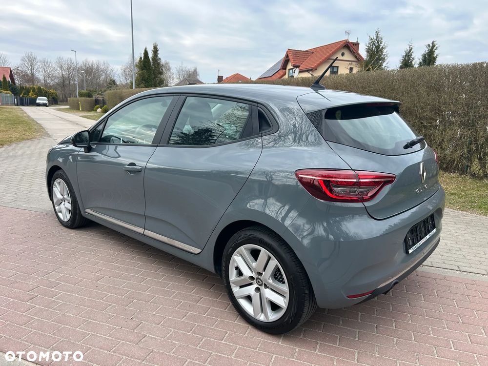 Renault Clio TCe 100 INTENS - 16