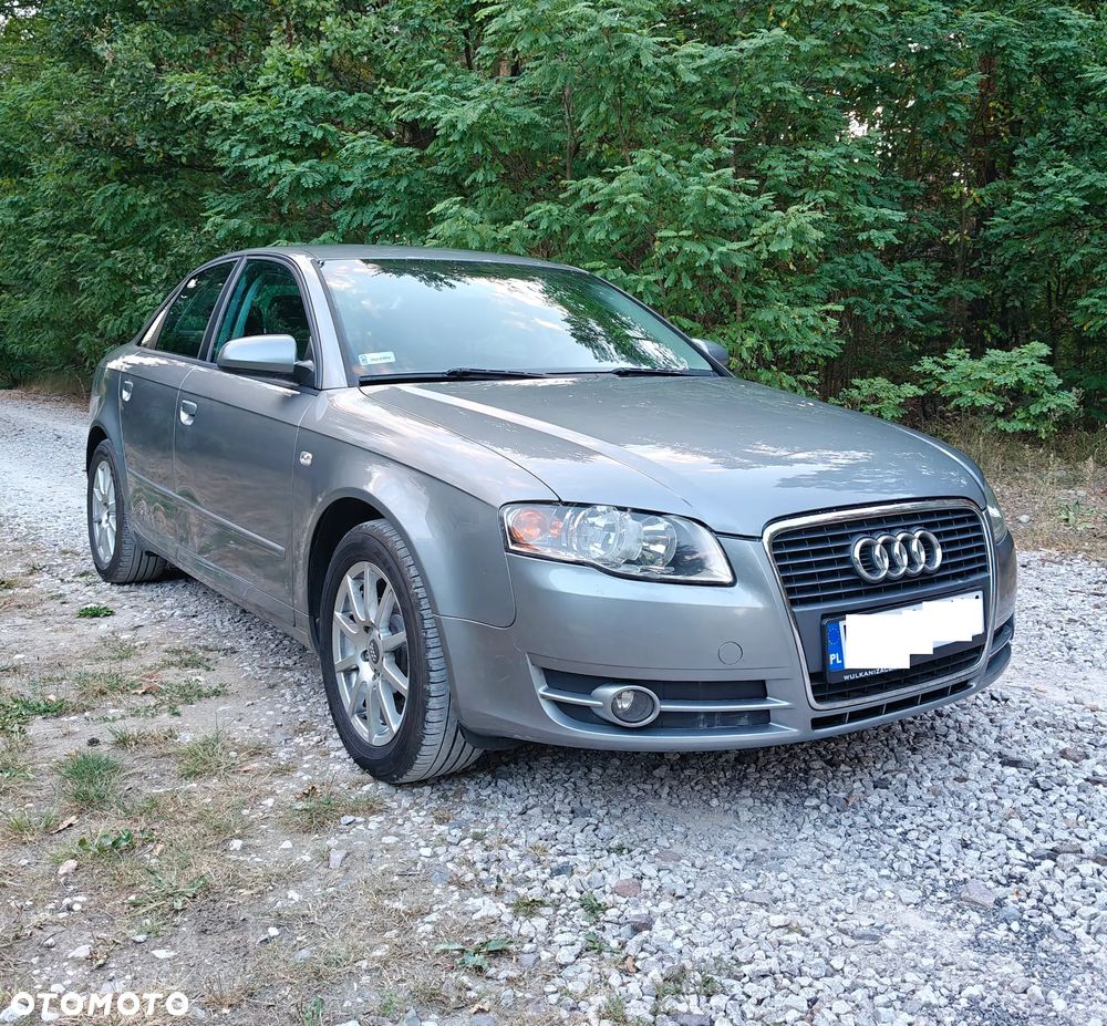 Audi A4 - 1