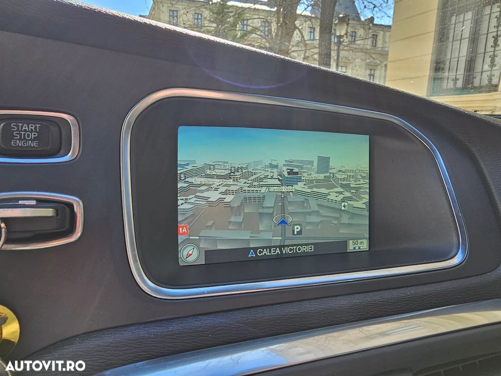 Volvo V40 T2 Momentum - 17