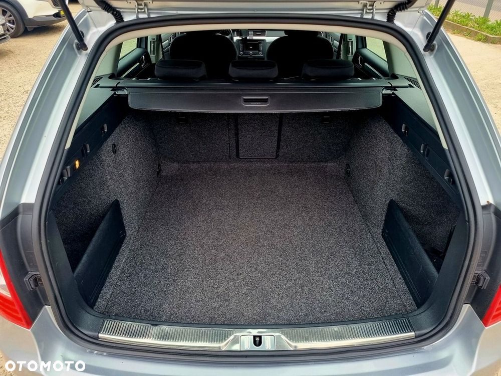 Skoda Superb 2.0 TDI Comfort - 11