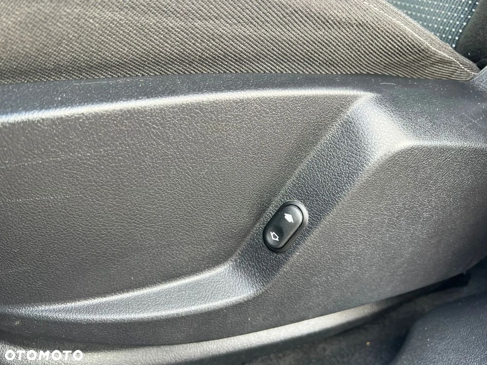 Ford Galaxy 2.0 TDCi DPF Champions Edition - 27