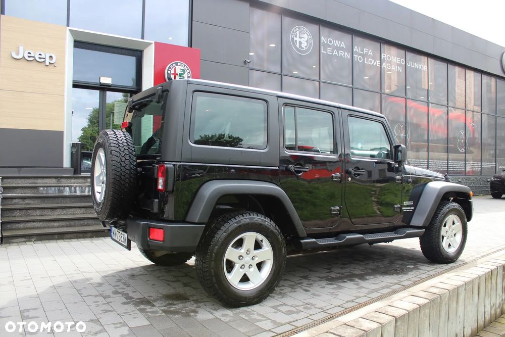 Jeep Wrangler 2.8 CRD Unlim Sport - 5