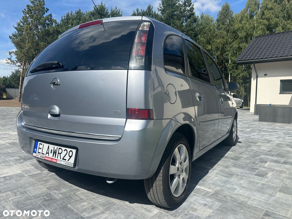 Opel Meriva 1.6 16V Cosmo - 31