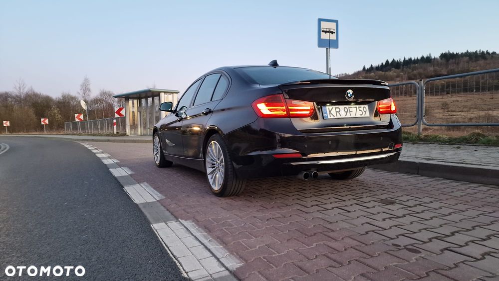 BMW Seria 3 328i Luxury Line - 5