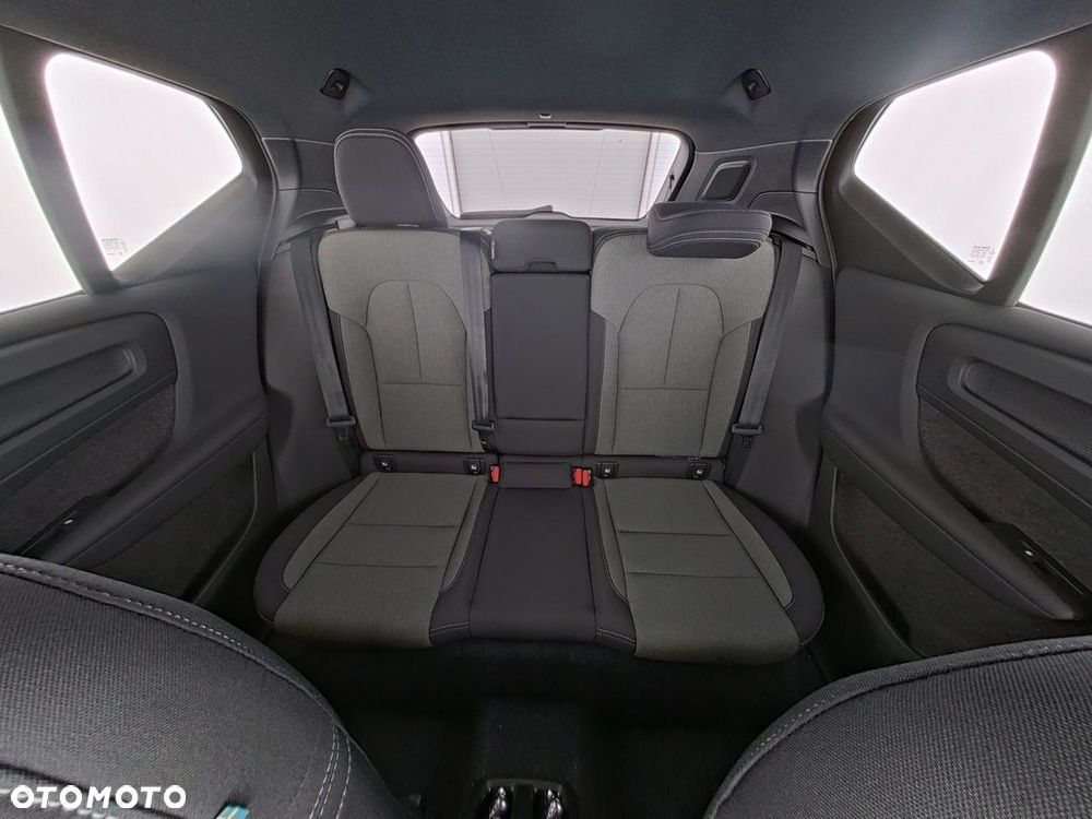 Volvo XC 40 B3 B DKG Plus Black Edition - 7