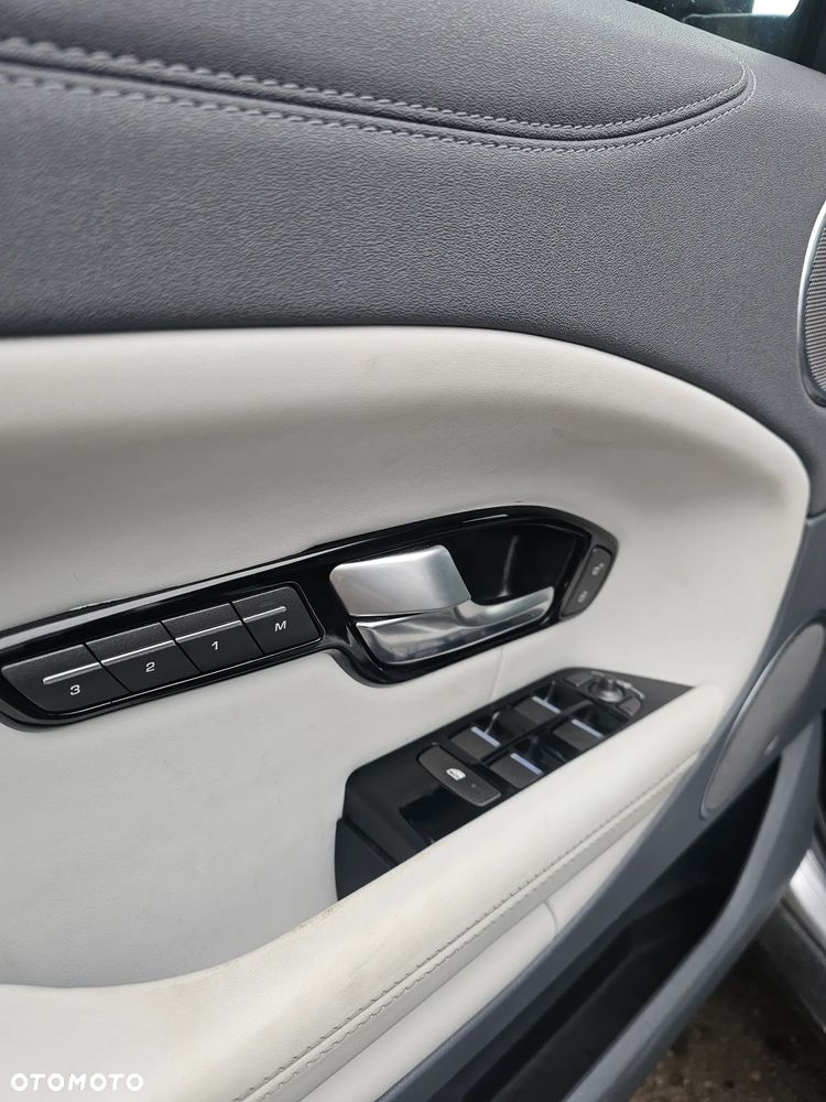 Land Rover Range Rover Evoque - 4