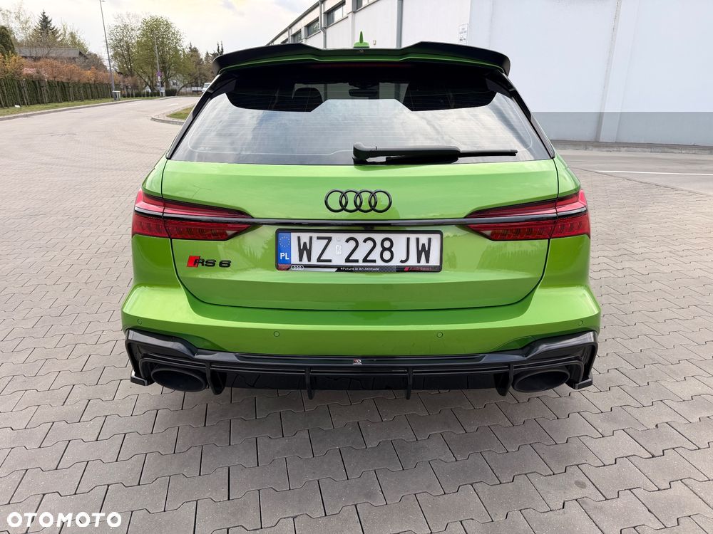 Audi RS6 Avant - 8