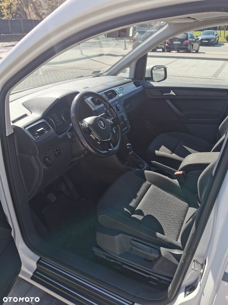 Volkswagen Caddy Maxi 1.4 TSI Trendline - 18