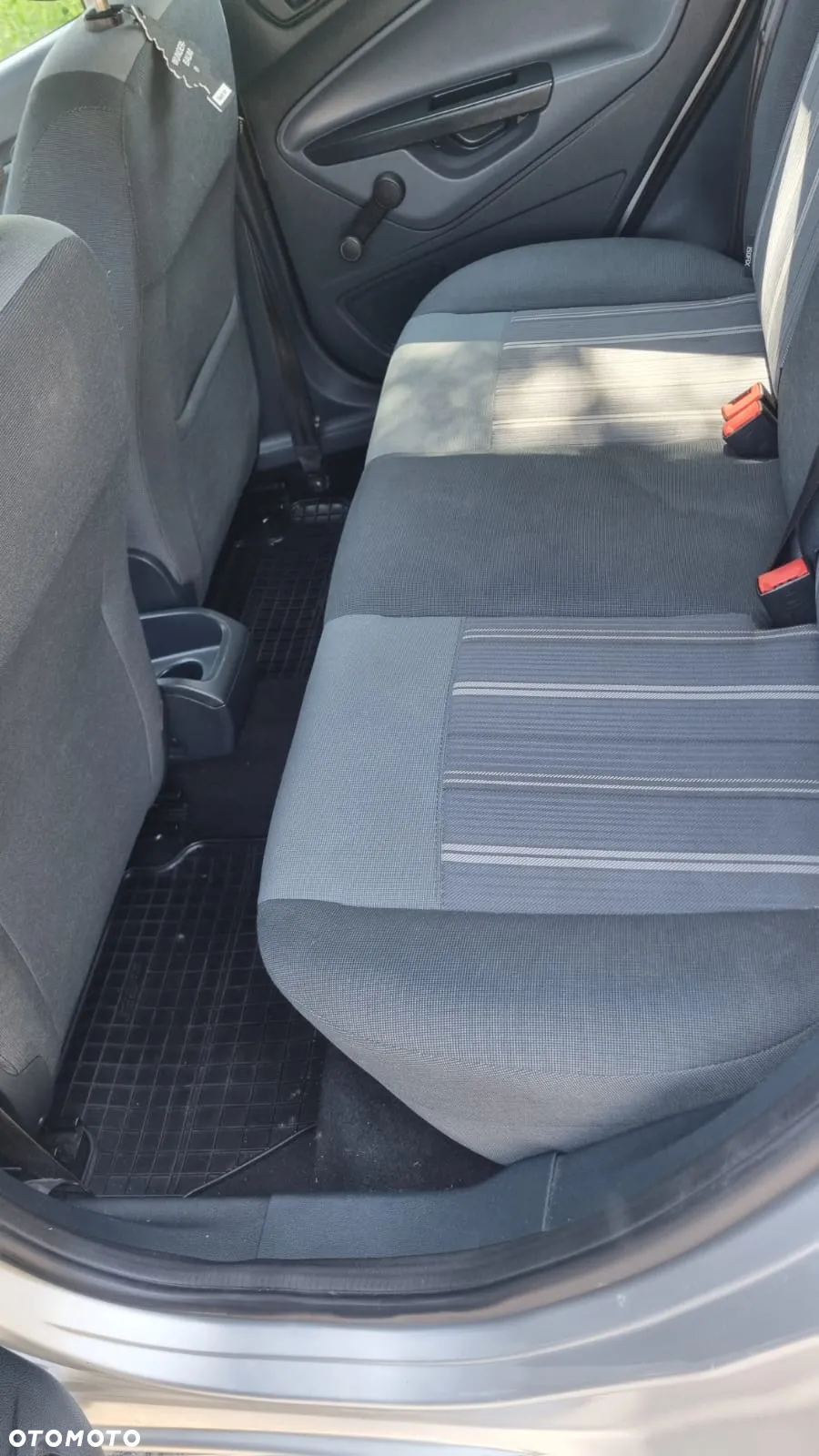Ford Fiesta 1.6 TDCi Silver X - 10