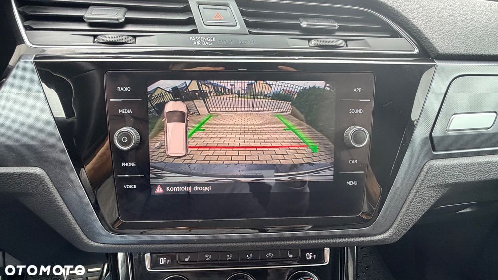 Volkswagen Touran 2.0 TDI BMT Highline DSG - 9