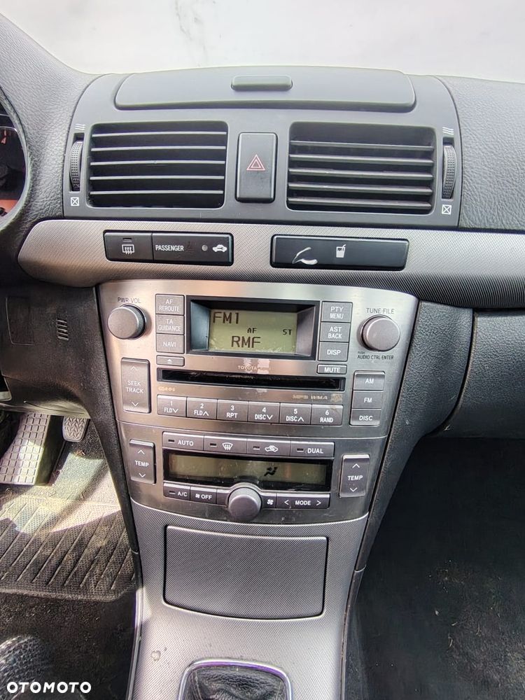 Toyota Avensis 2.0 VVT-i Sol - 5