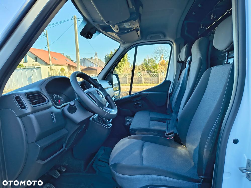Renault MASTER 2.3 CDTI 135KM Bezwypadkowy - 14