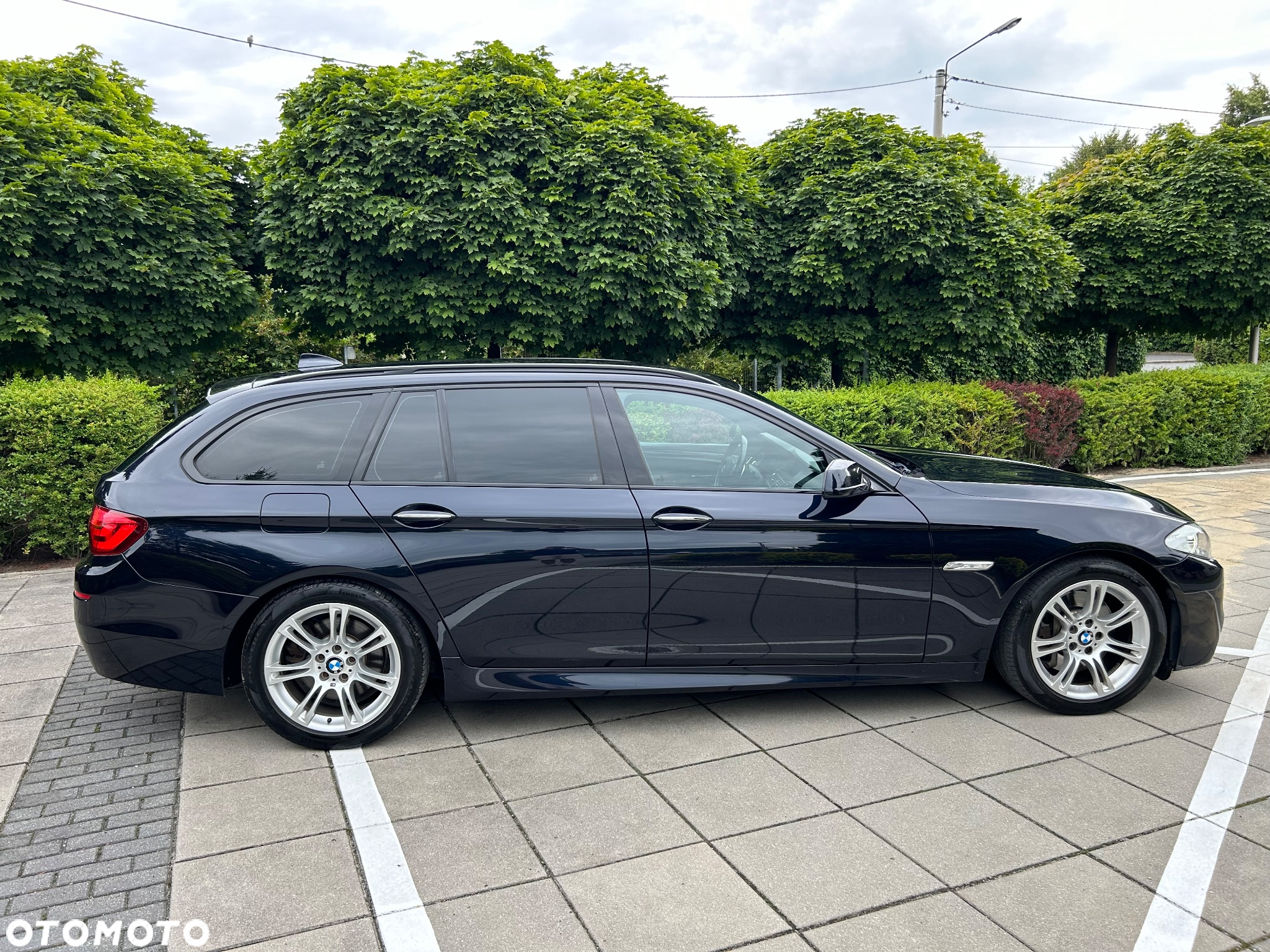 BMW Seria 5 525d Touring - 17