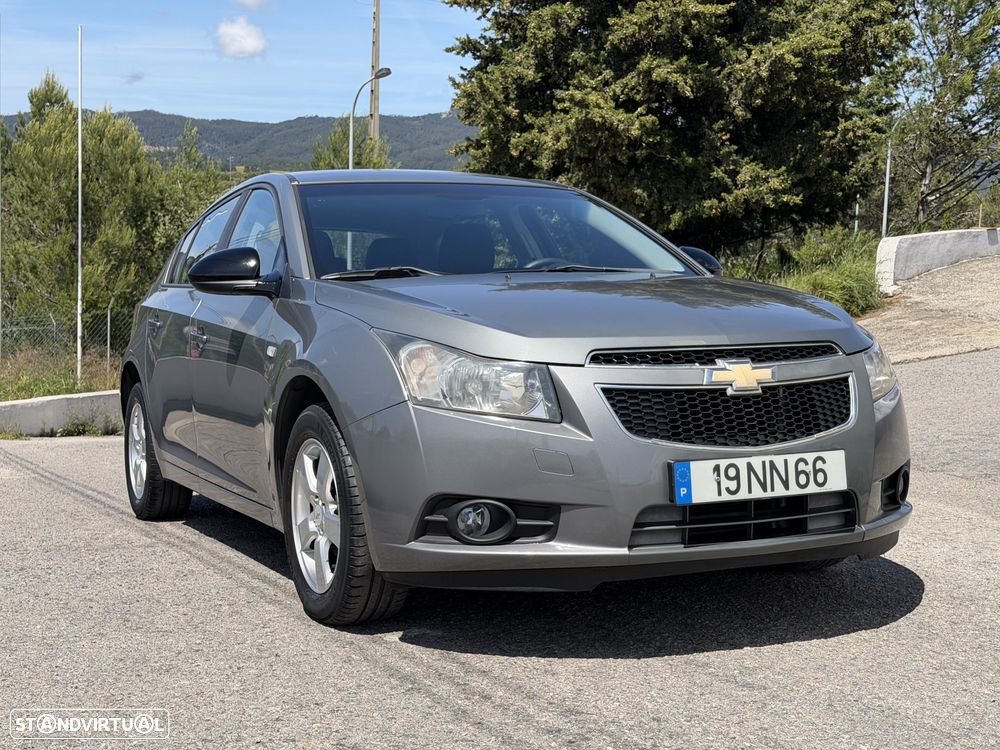 Chevrolet Cruze 1.6 LT - 3