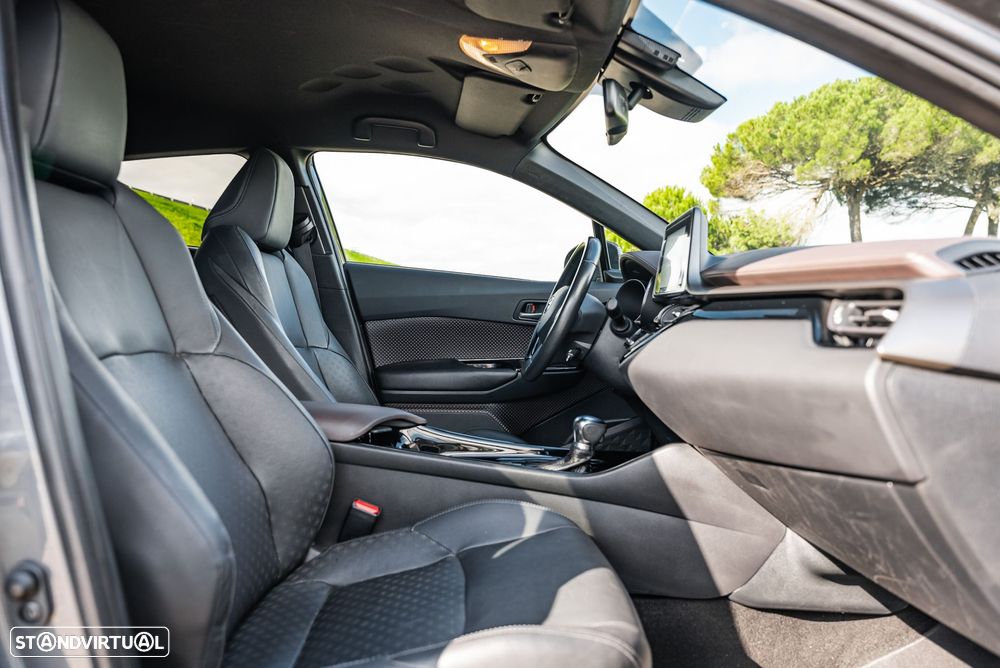 Toyota C-HR 1.8 HSD Exclusive+P.Luxury - 6