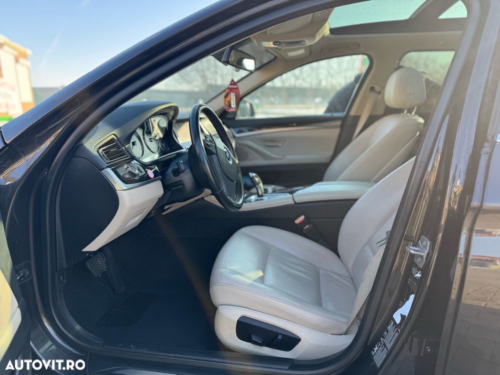 BMW Seria 5 525d xDrive - 7