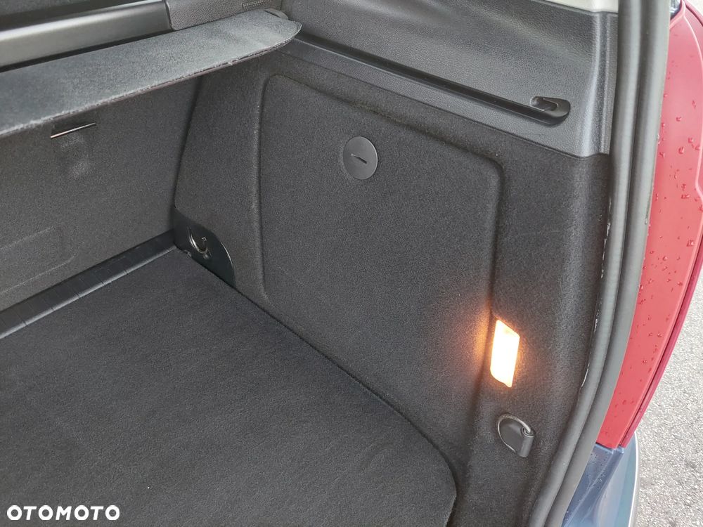 Mercedes-Benz Klasa A 180 BlueEFFICIENCY Avantgarde - 16