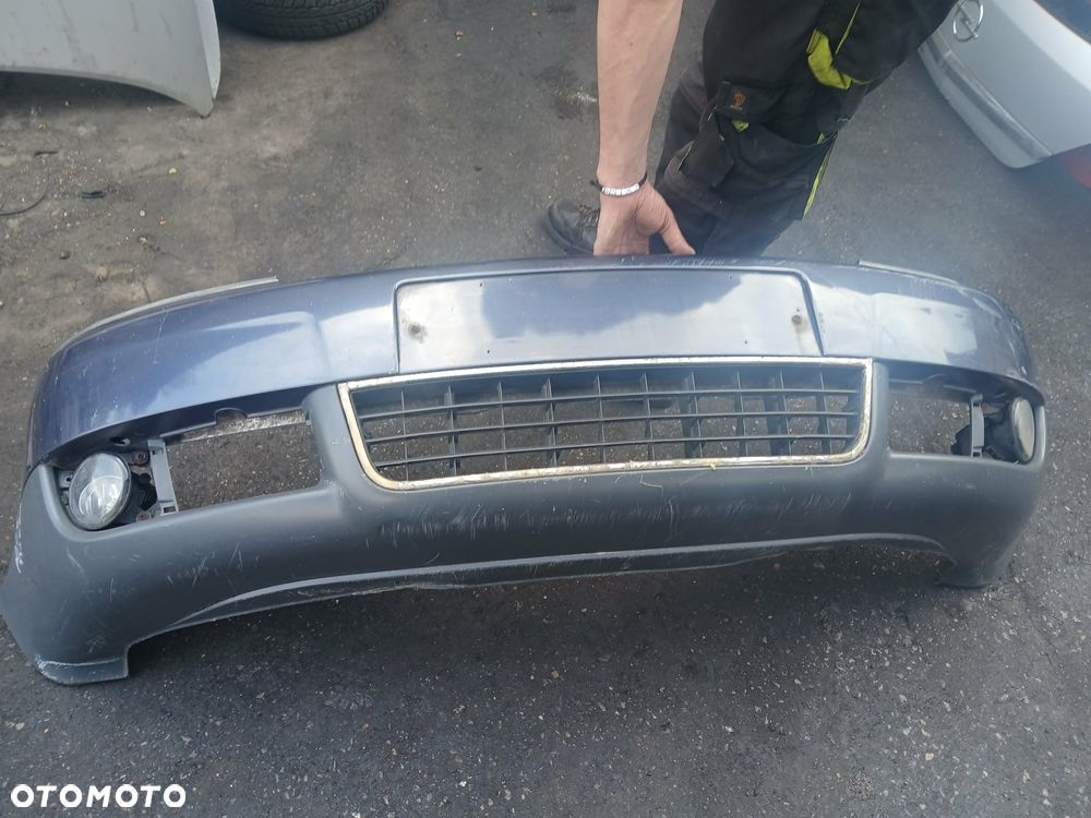 AUDI A6 C5 zderzak przedni - 1