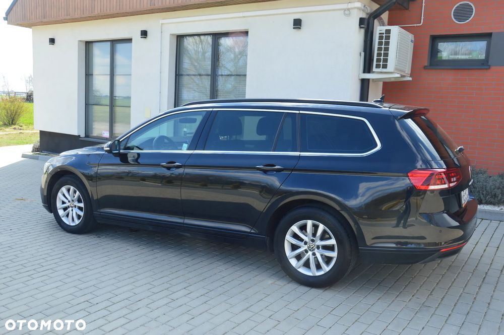 Volkswagen Passat - 15