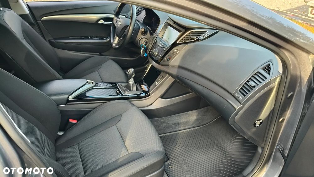 Hyundai i40 Kombi blue 1.6 CRDi Space - 33