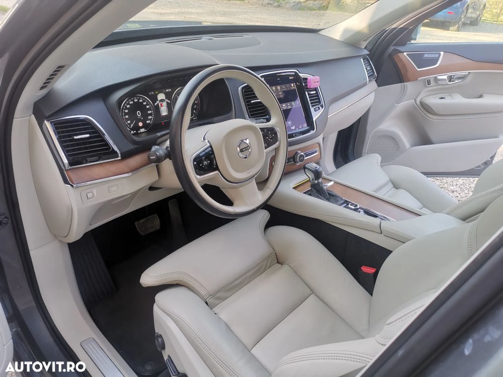 Volvo XC 90 D5 AWD Geartronic Inscription - 11
