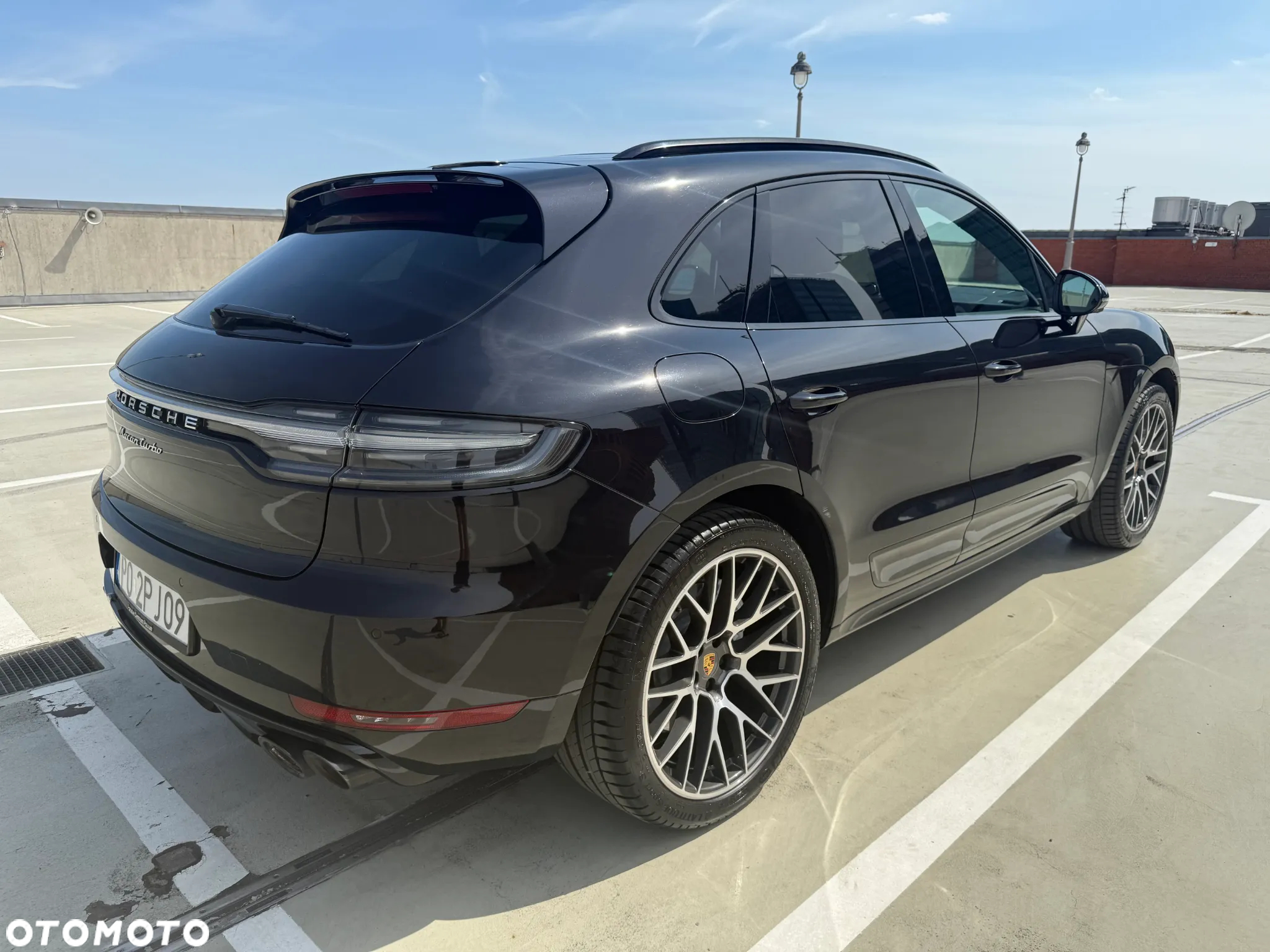 Porsche Macan Turbo - 6