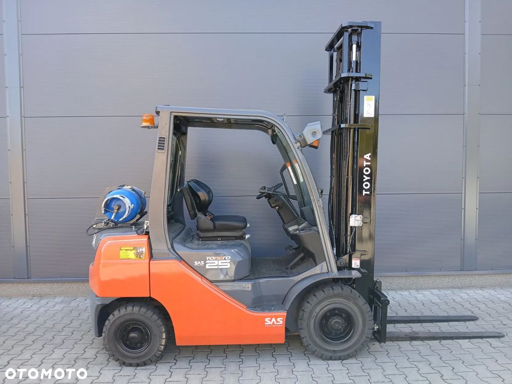 Toyota 02-8FGF25 - 2