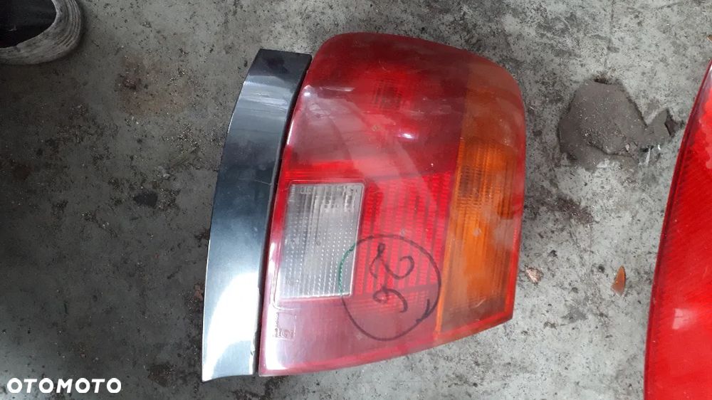 Lampa tylna lewa AUDI A4 1994-1998r. Wysyłka !! - 1