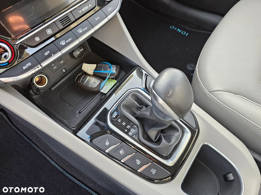 Hyundai IONIQ plug-in hybrid Platinum - 8