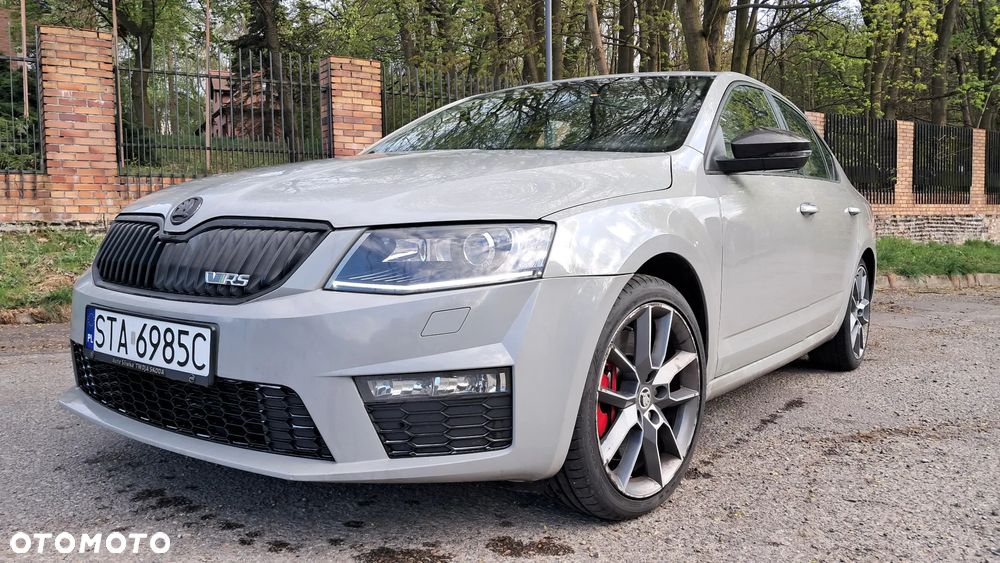 Skoda Octavia 2.0 TDI RS DSG - 2