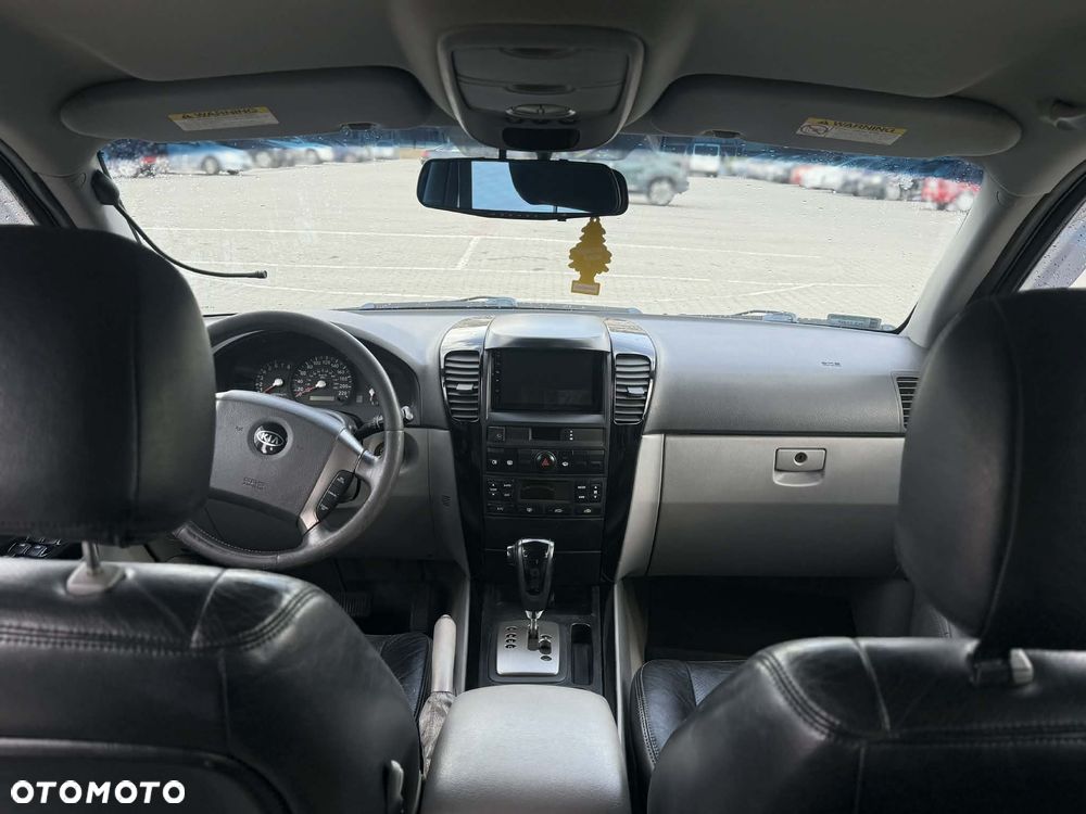 Kia Sorento 3.5 V6 - 8