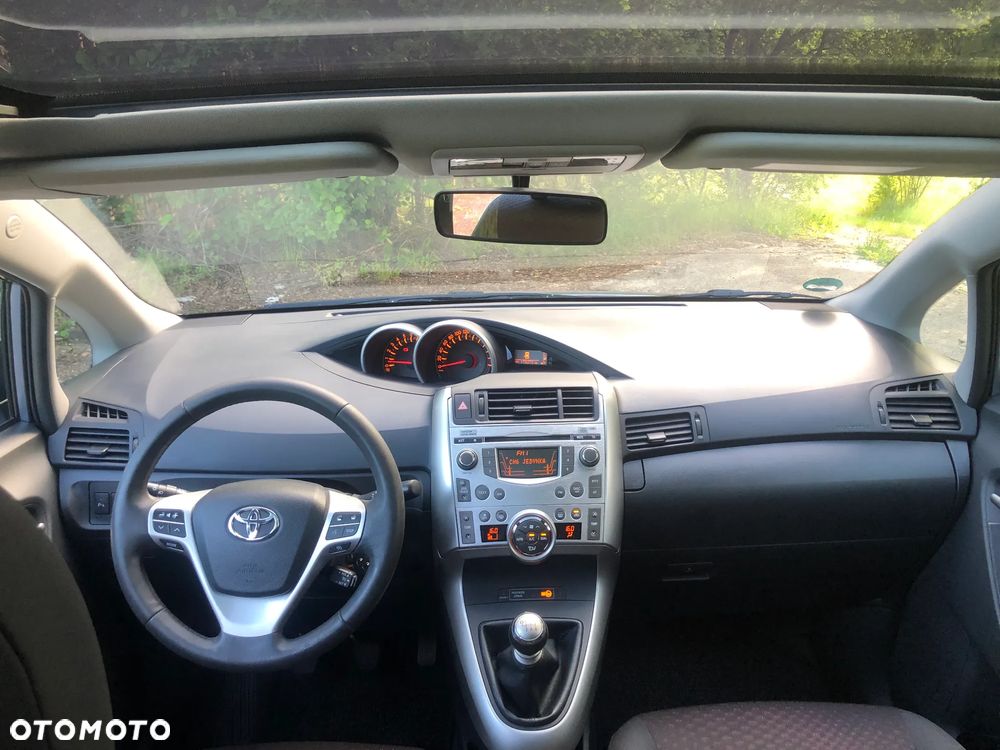 Toyota Verso 1.8 5-Sitzer Executive - 40