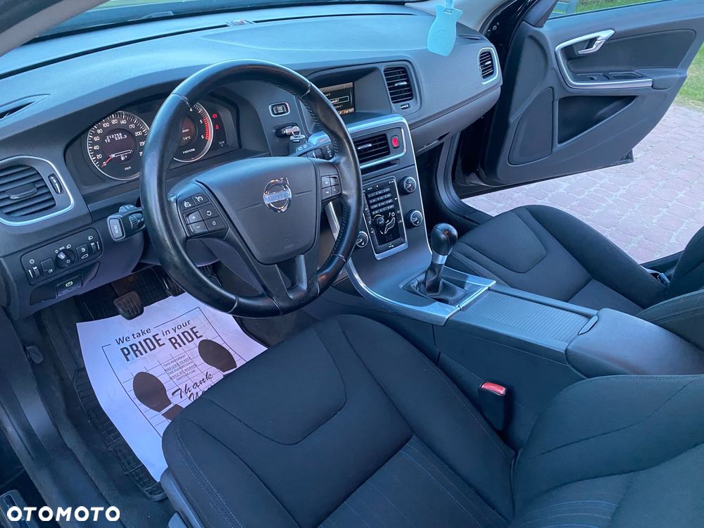 Volvo V60 D2 Edition - 13