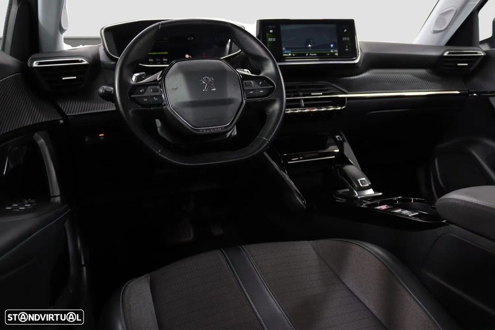 Peugeot 2008 1.2 PureTech Allure Pack EAT8 - 6
