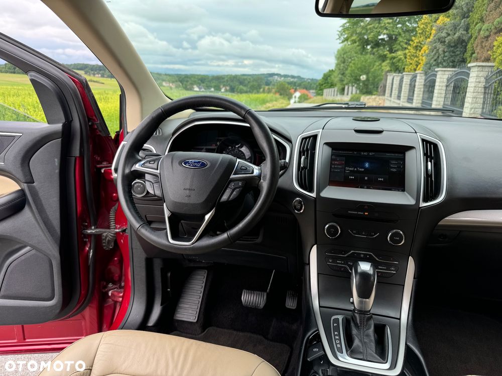 Ford Edge - 26