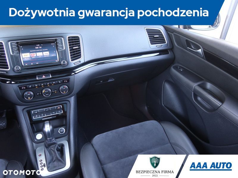 Volkswagen Sharan - 10