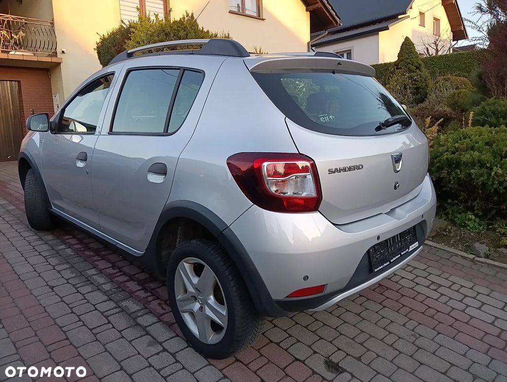 Dacia Sandero Stepway 0.9 TCe Laureate - 4