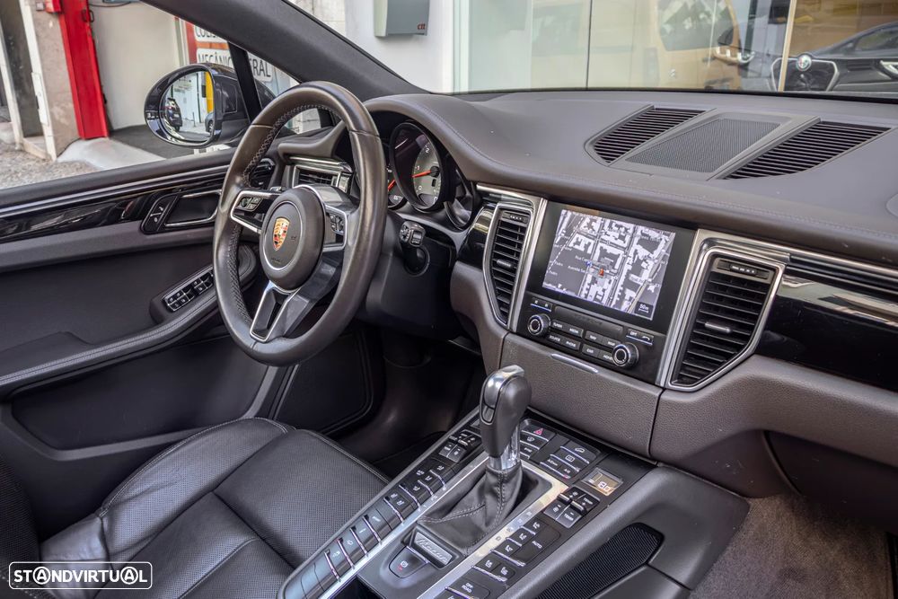 Porsche Macan S - 34