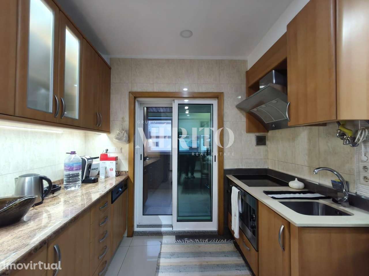 Apartamento T3+1 remodelado, na Póvoa de Varzim, muito próximo do Mar. - Grande imagem: 4/26